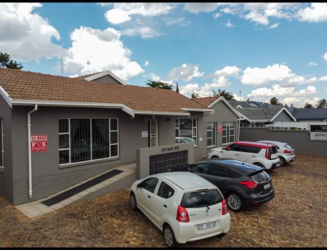 BEDROOM ROOM TO LET IN RANDHART